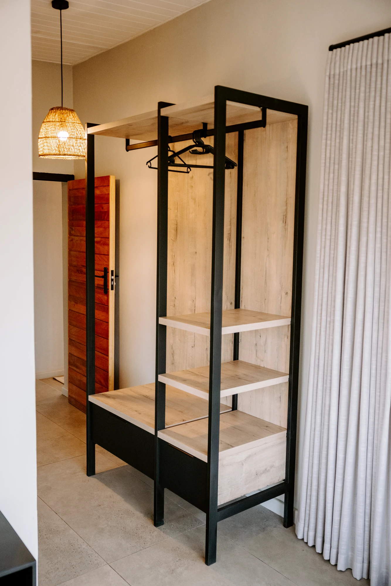 Kruisrivier Farmstead built-in closet